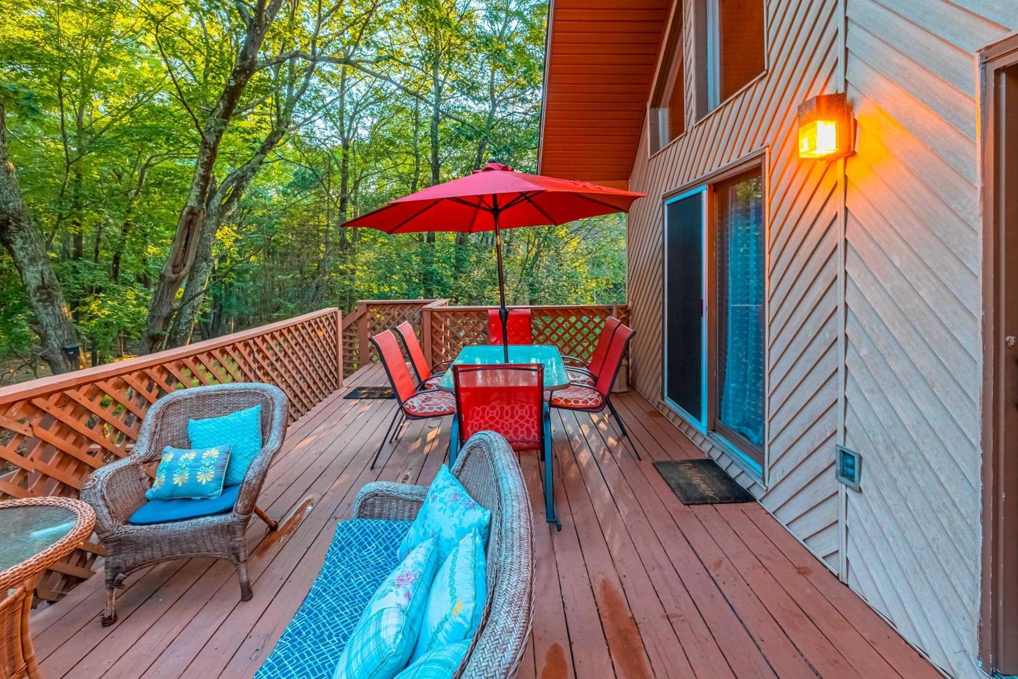 Poconos Ski Retreat With Sauna, Hot Tub, And Game Room Lake Harmony Dış mekan fotoğraf